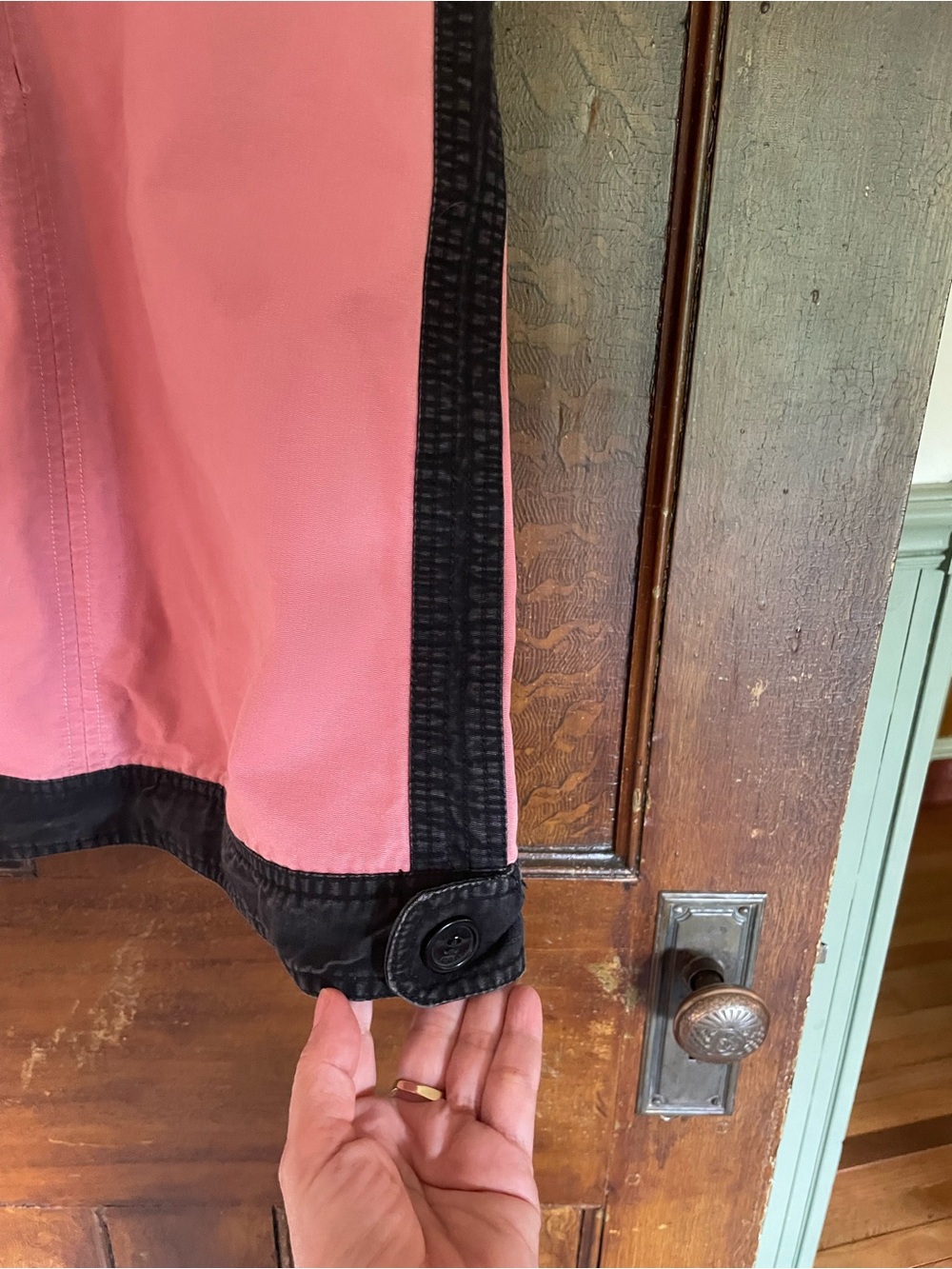 Marc Jacobs Pink Mini Dress with Black Trim - Picture 4 of 10